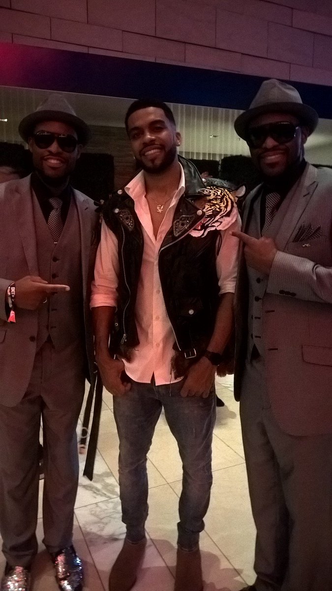 MALLTWINSAC's tweet photo. @MALLTWINS @LelandBMartin @BoomerangOnBET @BET @BETAwards #BetWeekend #EverythingWeDoIsLegendary💯 https://t.co/4J9Zg82zA7