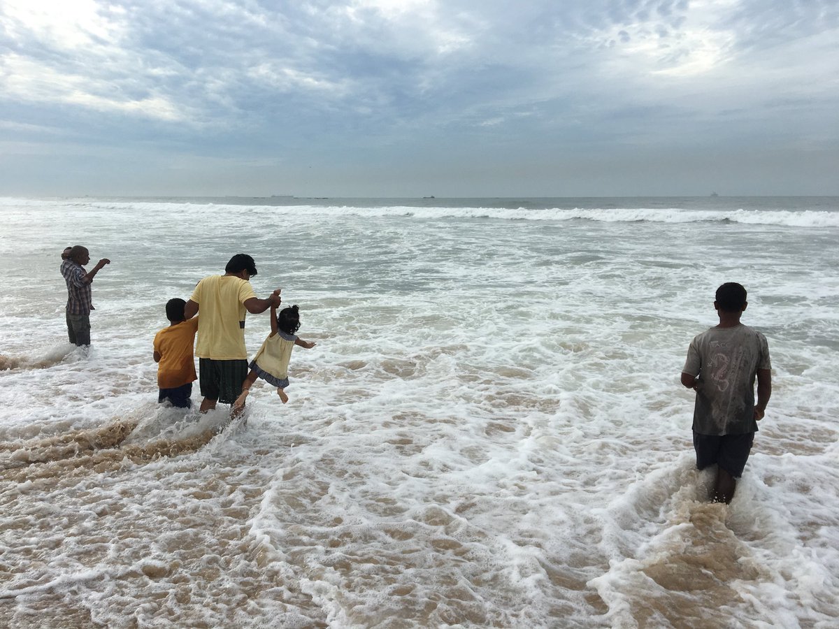 rseshu1's tweet image. #Beachtimes #Earlyhours Awesome 😎 @ChetanaSeshu