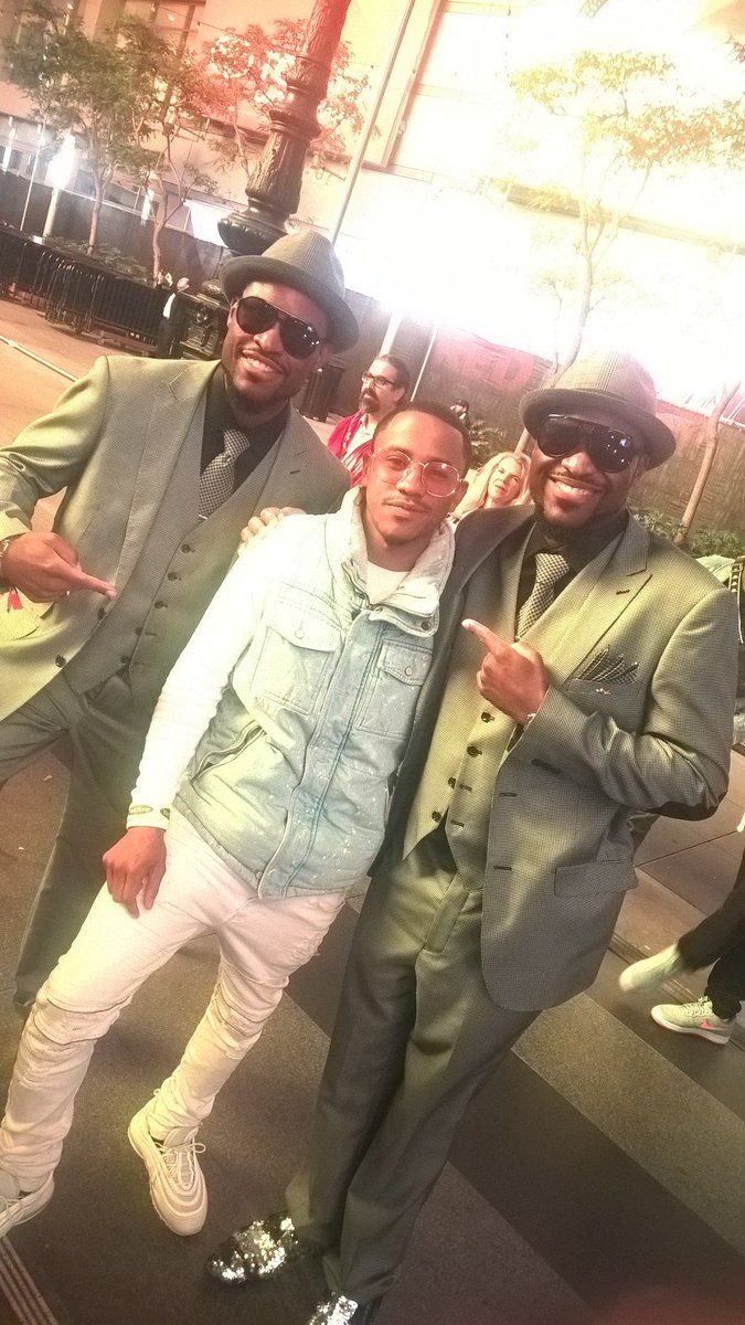 MALLTWINSAC's tweet photo. @MALLTWINS @TdashRich @BoomerangOnBET @BET @BETAwards #BetWeekend #BETAwards2019 #EverybodyHatesChris #SundaysBest #EverythingWeDoIsLegendary💯 https://t.co/QBiPApoFst