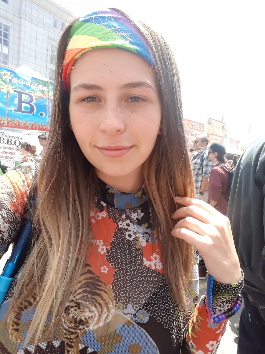 _fly_ky's tweet photo. Nobody wanted to tell me I looked like Axl Rose at #SFPride2019 https://t.co/kXodvDAVKn