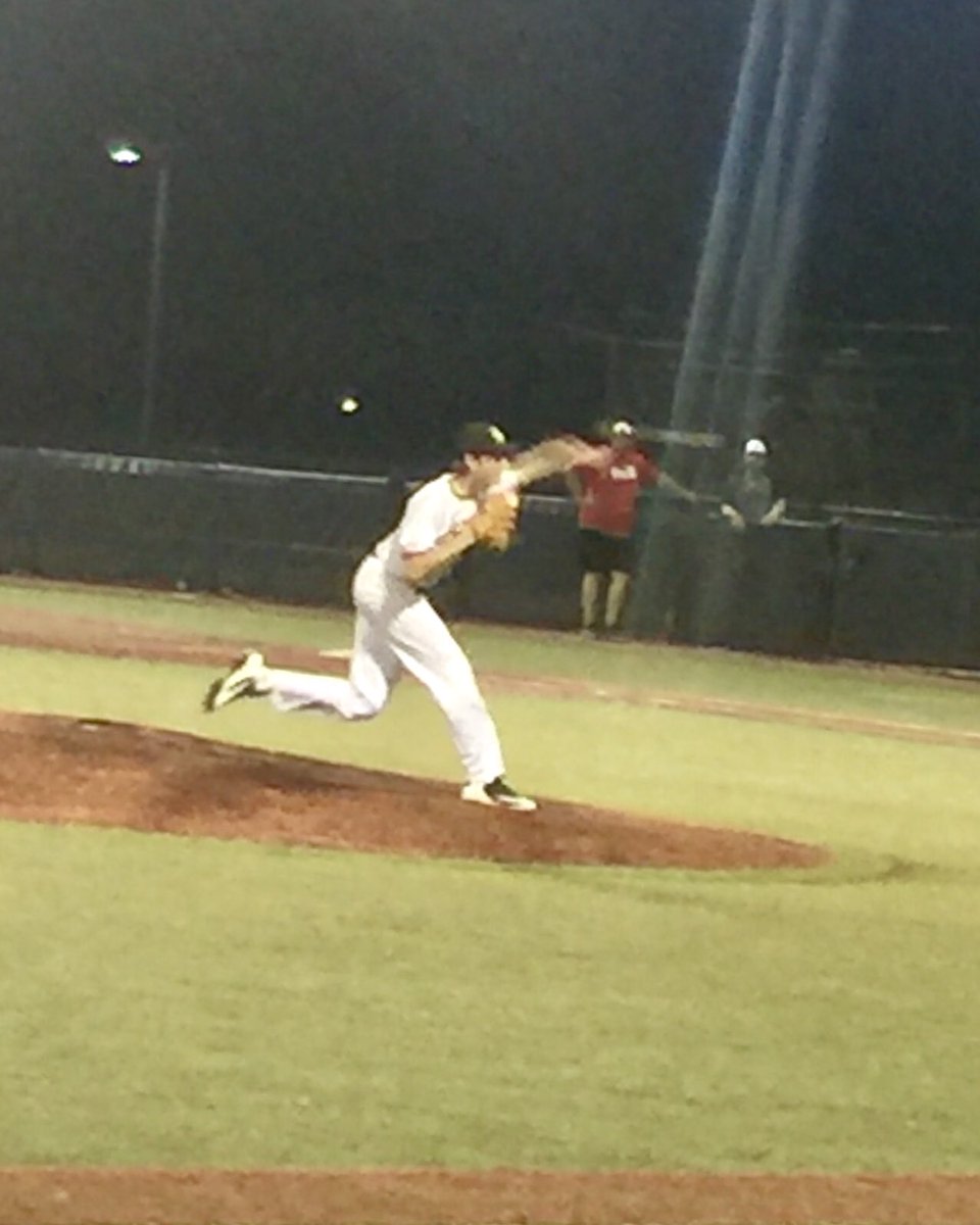 FiveSnider's tweet photo. LHP class of 2021 JOHNNY BERLINER delivered six strikeouts for Five Star Midwest tonight at @BelmontUniv. @TurpinBase @5StarMidwest https://t.co/pz6B2Fvjf9