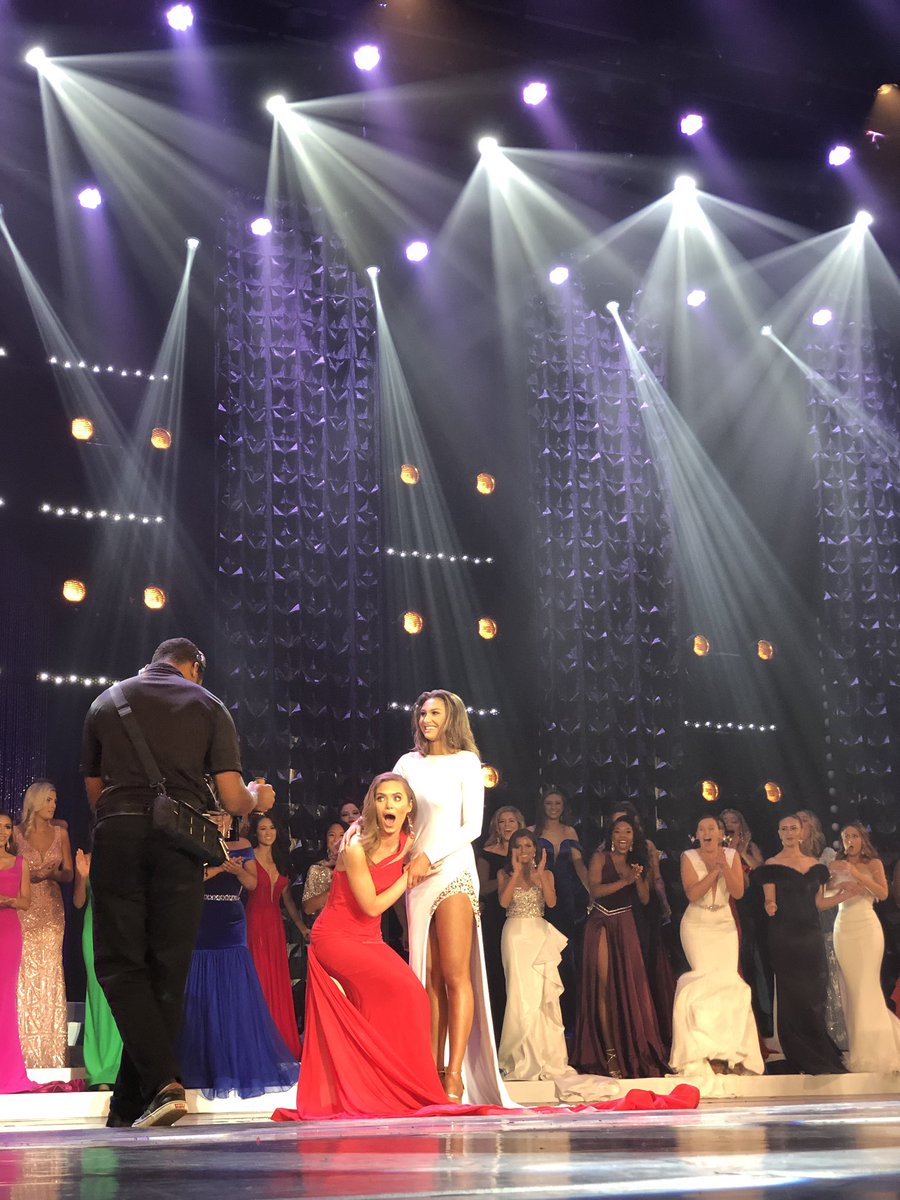 MissSCPageant's tweet photo. South Carolina, meet your queen: [former] Miss Clemson, Morgan Nichols is #MissSC2019. 👑  We can’t wait to see you shine &amp; rep the Palmetto State. ✨🌴🌙 https://t.co/Xd6WTU9YKz