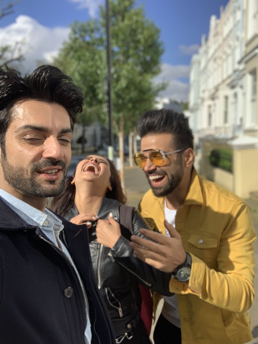 rithvik_RD's tweet photo. 𝐍𝐨𝐭 𝐭𝐡𝐞 𝐩𝐞𝐫𝐟𝐞𝐜𝐭 𝐟𝐫𝐚𝐦𝐞, 
𝐮𝐬 𝐧𝐨𝐭 𝐭𝐡𝐞 𝐩𝐞𝐫𝐟𝐞𝐜𝐭 𝐥𝐨𝐨𝐤𝐢𝐧𝐠, 
𝐣𝐮𝐬𝐭 𝐚𝐧 𝐢𝐦𝐩𝐞𝐫𝐟𝐞𝐜𝐭 𝐩𝐢𝐜𝐭𝐮𝐫𝐞 𝐰𝐢𝐭𝐡 𝐬𝐨 𝐦𝐮𝐜𝐡 𝐭𝐨 𝐭𝐞𝐥𝐥.
@AshaNegi7 @karan009wahi https://t.co/J1y9V8u3oE