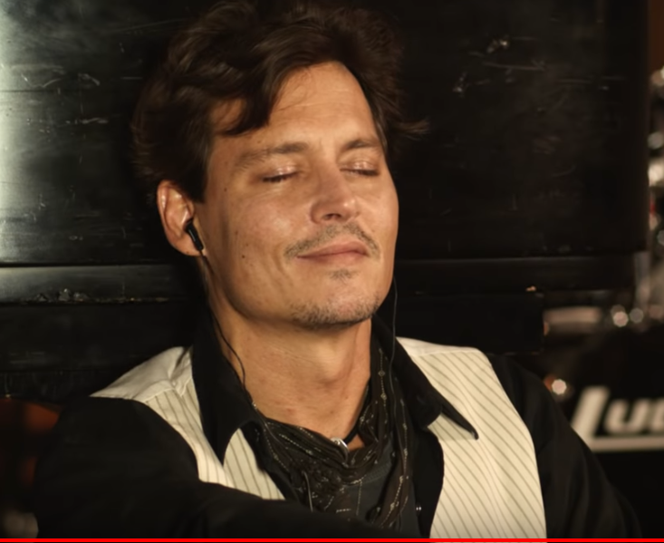 Paul McCartney - Queenie Eye (Video Clip) The amount of guests in this video is awesome but here just Johnny & Paul ss, you can watch the video here: , again thanks @reames_rachel