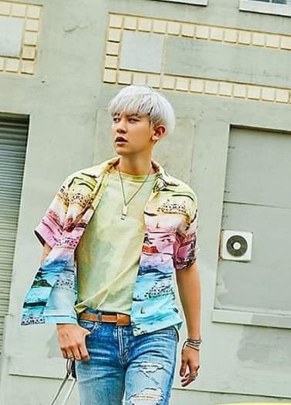 Avventura9's tweet photo. #찬열 #엑소 #아벤투라 #avventura #silver #세훈 #necklace 
19an07 necklace
.
.
https://t.co/zlNN0i36O5 https://t.co/M6G7Cnmvtg