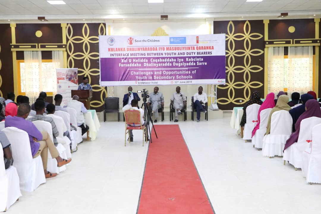 ahmedmoabdi's tweet photo. @SONYO_UMBRELLA in partnership of @SC_Somaliland organized an interface meeting between youth and duty bearers on challenges and opportunities of youth in secondary schools.
#SONYO2019 
#YOUTH
#chalenges 
#Opportunities https://t.co/NuvichuUfV