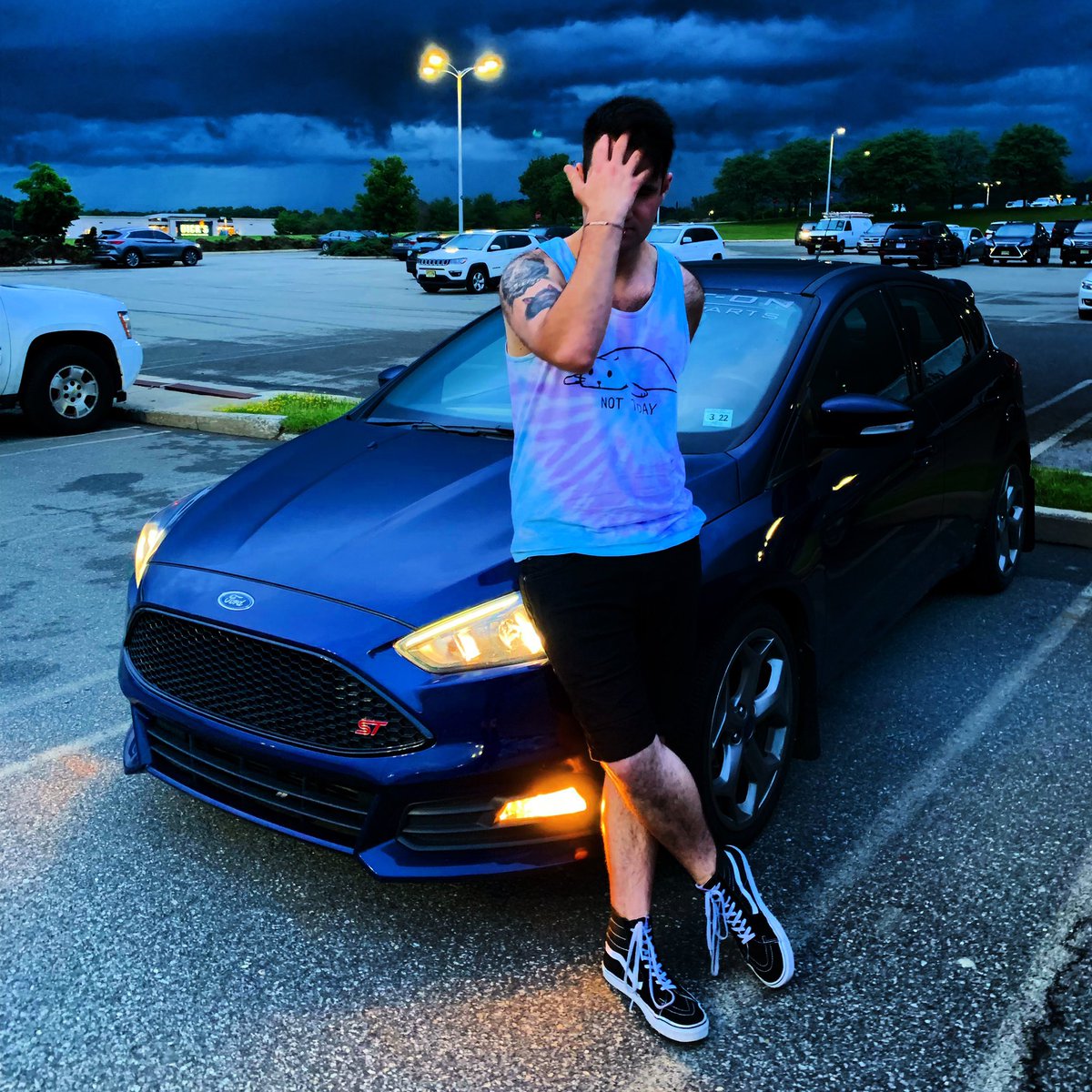 _CoolStoryyBruh's tweet image. 🎶I&apos;m losing myself in the best way
Done with anything basic
I&apos;ve had enough of the same shit🎶

Losing Myself - @statechampsny 
___________________________ #progessoverperfection #sadsummerfest #focusST #growth #sadboi #guyswithtattoos #losingmyselftofindmyself