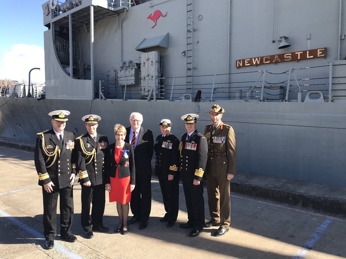 COMAUSFLT's tweet photo. The “Knight” has decommissioned today after 26 years in service. She has travelled over 900,000 nautical miles, conducted 6 deployments, and been home to hundreds of our men and women. Bravo Zulu! @Australian_Navy #AusNavy #HMASNewcastle #FFG06 #Knight #GreatNavyDay https://t.co/Wh8LX35Tvk