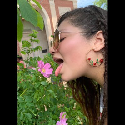 I got caught up in the Forest🌲✨
Hanging with the Trees🌬🍁
#TheWeekendWeDidntGoToForest🛸💖💜
#ElectricHouse⚡️🏠
#NewProfilePic
