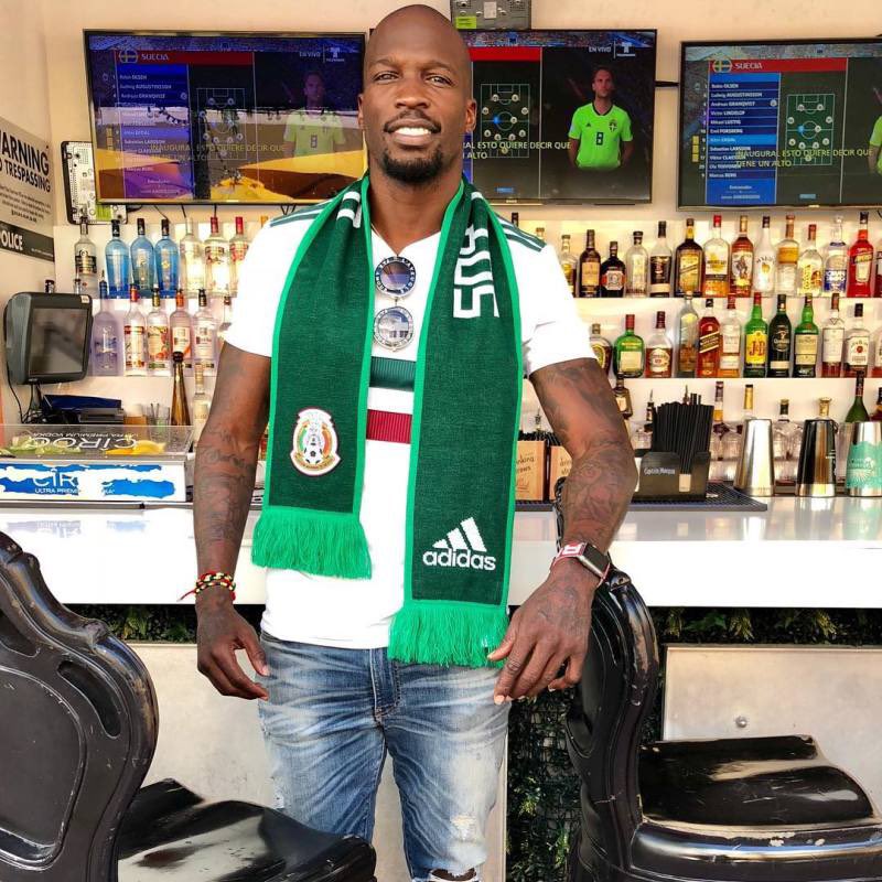 ochocinco's tweet photo. 🇲🇽 https://t.co/ADfQaVqQTv