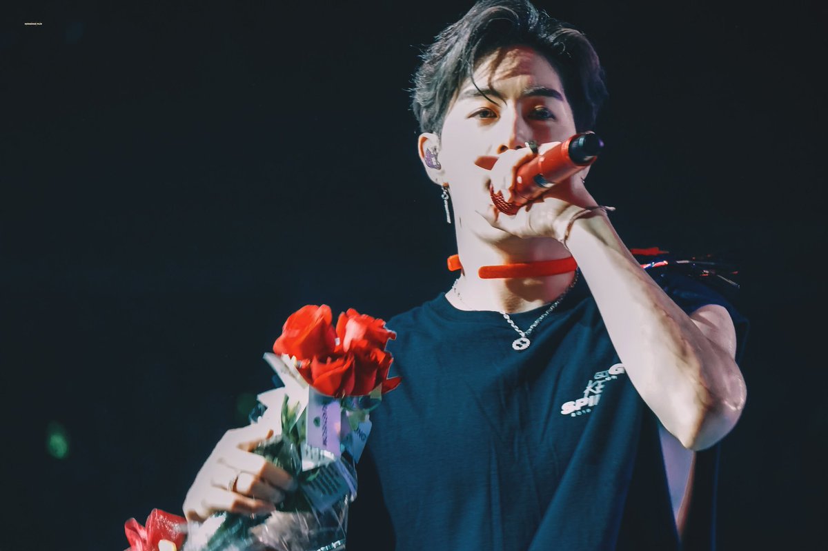 filmbynonsense's tweet photo. 190627  SPINNING Tour IN NEWARK
🌹Hi, my princess 

#GOT7⁠ ⁠  ⁠ ⁠⁠#갓세븐⁠ ⁠         
#GOT7_WORLDTOUR 
#GOT7_SPINNINGTOP⁠ ⁠   
#GOT7_KEEPSPINNINGinSeoul
#MarkTuan #마크 #段宜恩 https://t.co/WEeKLE9HM7