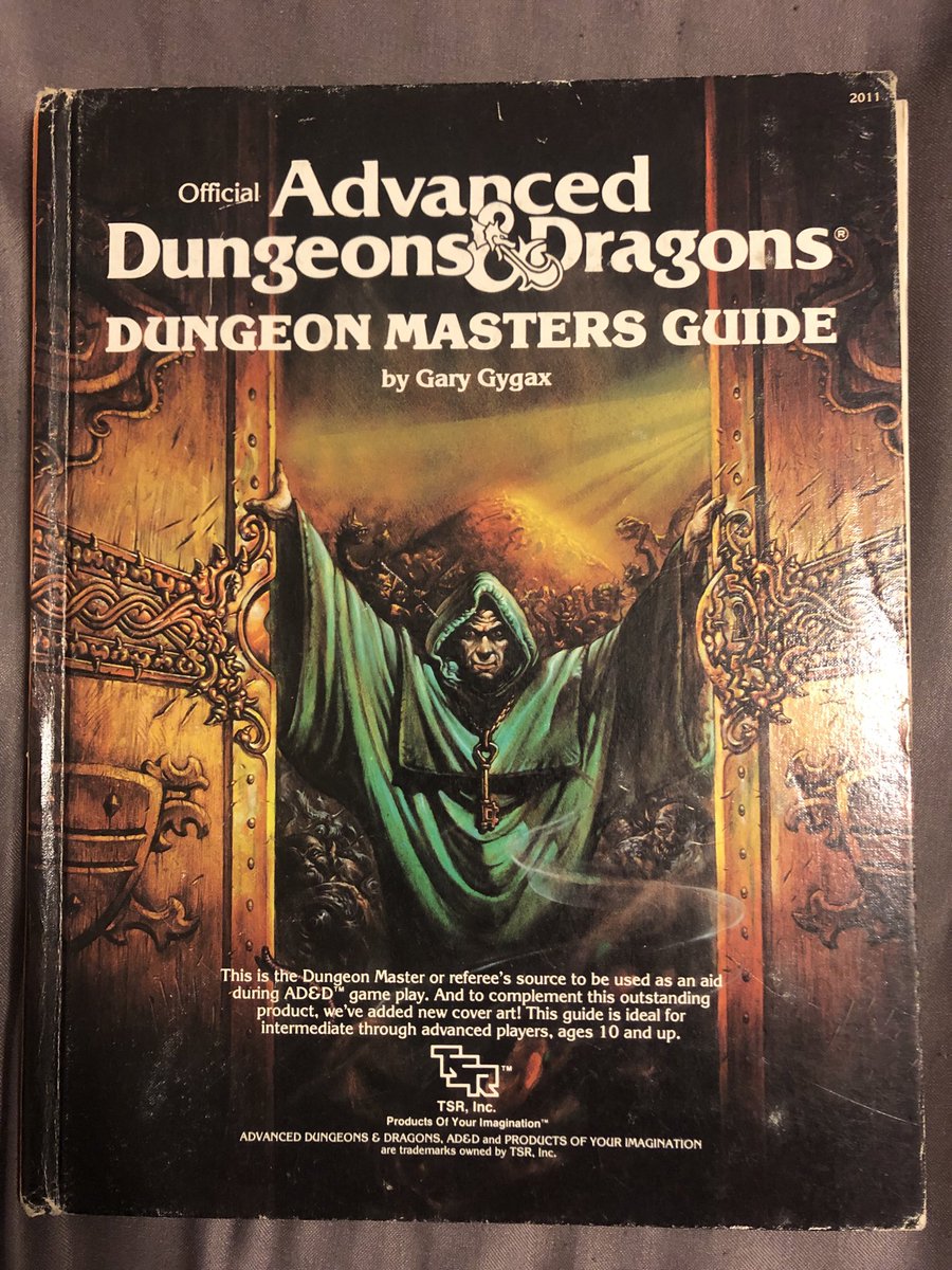 80sForNow's tweet image. Here is a book I read a lot as a kid, the #DungeonsandDragons #DungeonMastersGuide. I never read it cover to cover, I used it as a reference book, but I loved browsing. It had a wealth of information. I would have liked to have met #GaryGygax before he passed.
#DnD