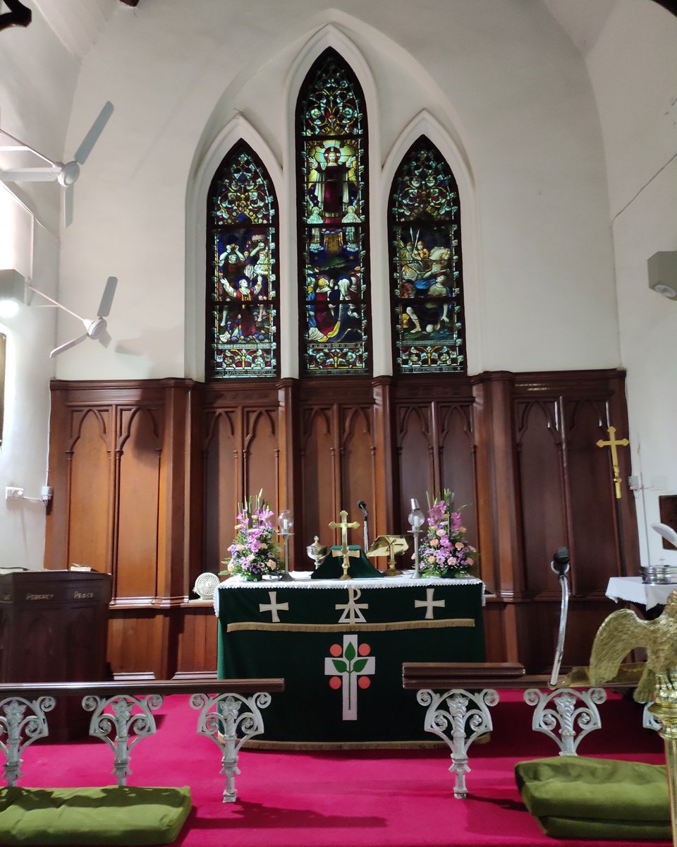 Green, the liturgical colour for the Third Sunday after Pentecost. Altar and the sanctuary at St. Stephen's Church, Mount Mary Hill, #Bandra.
#Liturgy #LiturgicalCalendar #LiturgicalColours #Green #Mumbai #MumbaiHeritage #Anglican #IndianChurch #Churches #AnglicanHeritage #CNI