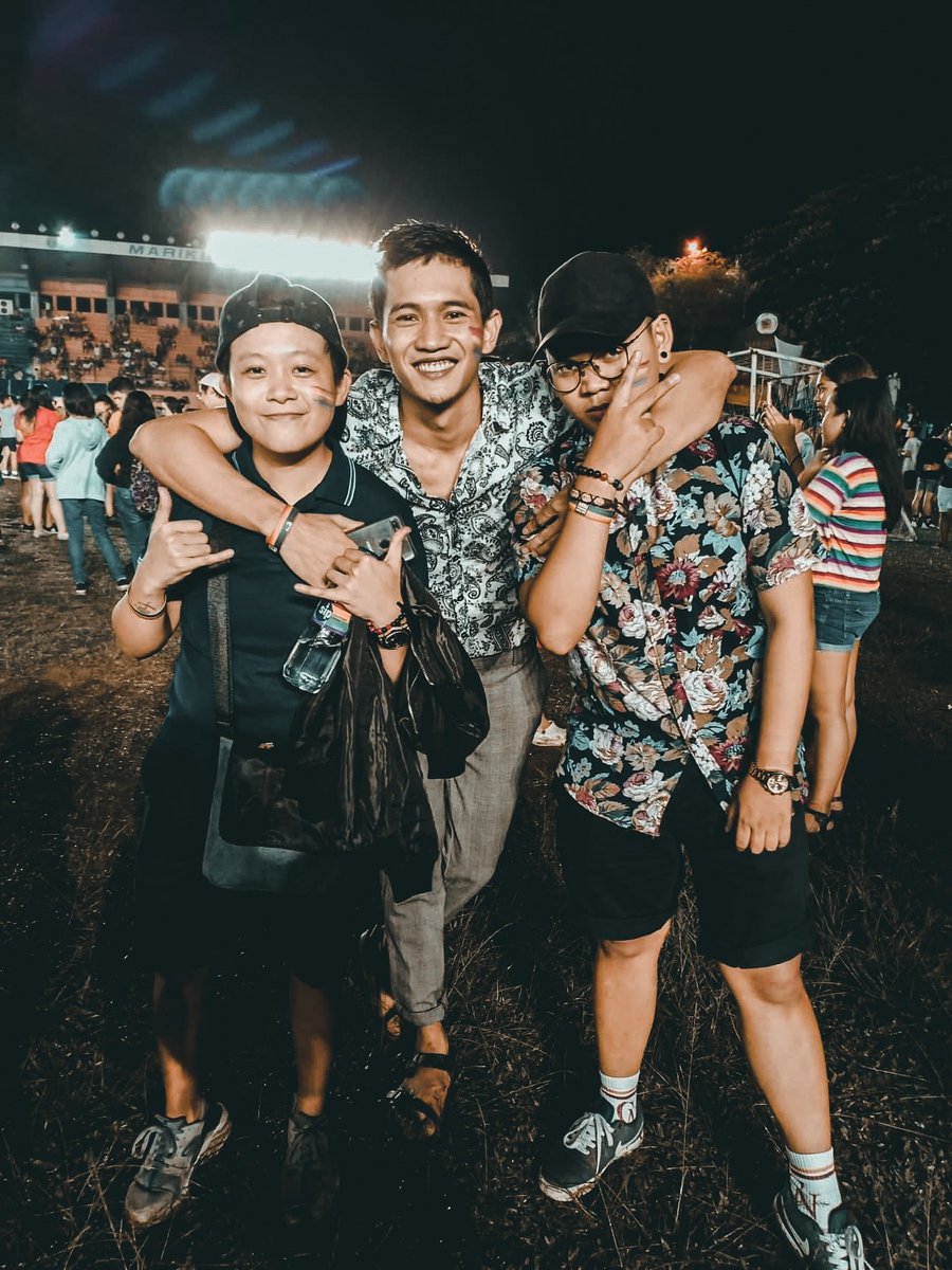 Ammiiieel's tweet photo. Dalawang shibs ng buhay ko ❤️ @allypoy #chicki
#Pride2019 #Pride #PrideMonth #PrideMarch2019 #resistogether https://t.co/7yc7ctlrqc
