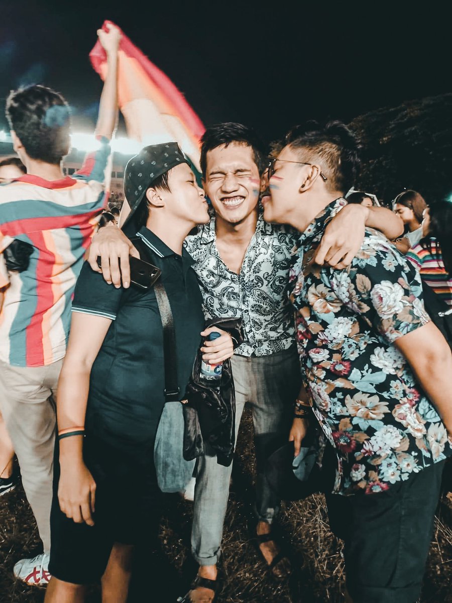 Ammiiieel's tweet photo. Dalawang shibs ng buhay ko ❤️ @allypoy #chicki
#Pride2019 #Pride #PrideMonth #PrideMarch2019 #resistogether https://t.co/7yc7ctlrqc