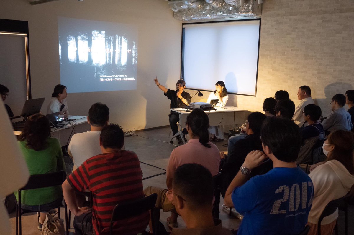TENT幕張×omeganeタイアップイベント第2夜「覗いてみる…?ホラー映画の世界」
無事に終了いたしました!
ホラーが好きな人、苦手だけど興味がある人、苦手だしなんでホラーというジャンルがあるのか知りたい人など様々な方に参加いただきました!
↓