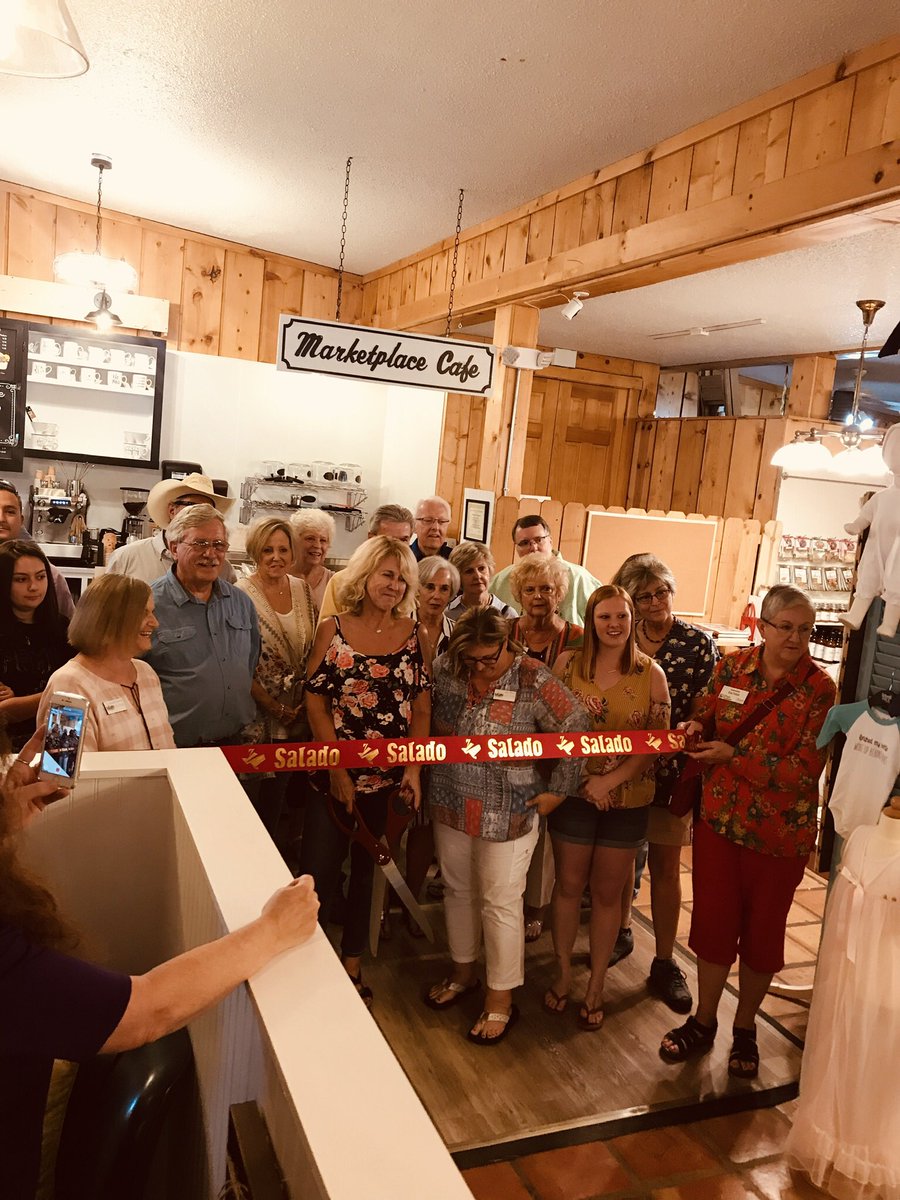 Salado_Texas's tweet photo. Congratulations to @shoppesonmaininsalado for their Ribbon Cutting for the brand new Marketplace Cafe! Stop buy and shop,grab a coffee or try out some gelato. Lots more on their menu! #shoplocal #shopsalado #saladotx https://t.co/txX1HtLZWA