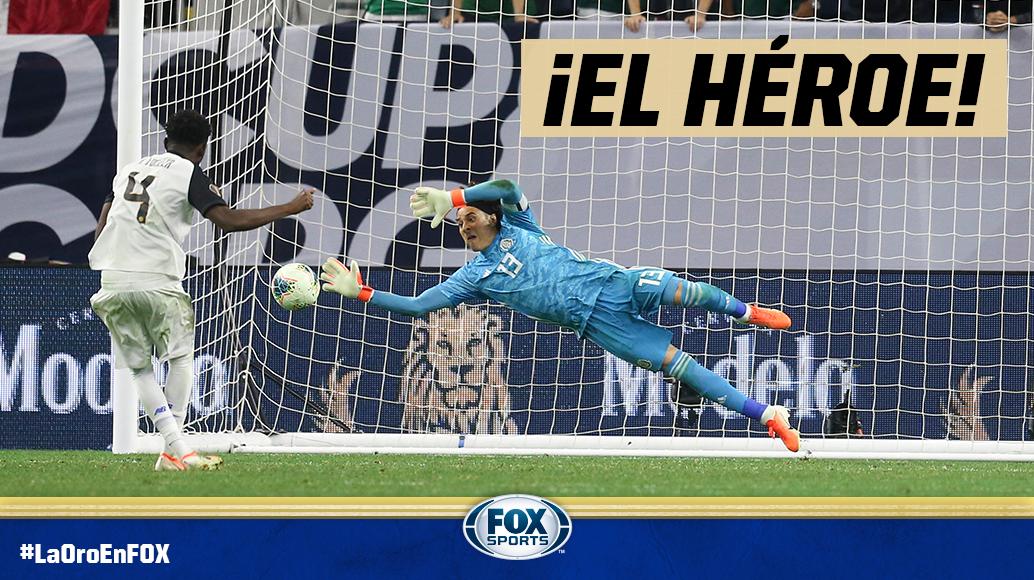 FOXSportsMX's tweet photo. ¡A SEMIFINALES! 

#LaOroEnFOX Guillermo Ochoa, el héroe de México ante Costa Rica. https://t.co/wtaWyhLtHo