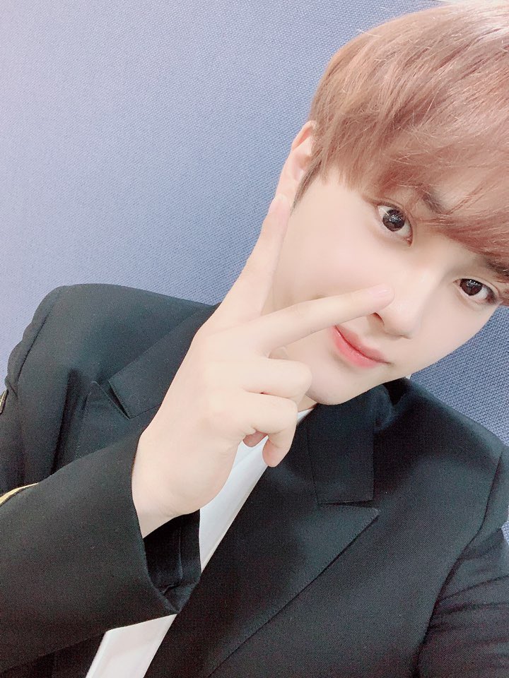 WE_THE_BOYZ's tweet photo. [학년] hello~~~ https://t.co/0CVtctoXS3