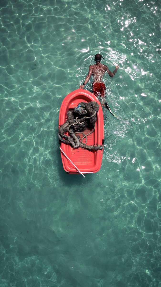 | OUR BODYS NEED CLEAN BODIES OF WATER | حافظ على نظافة البيئه 🌍