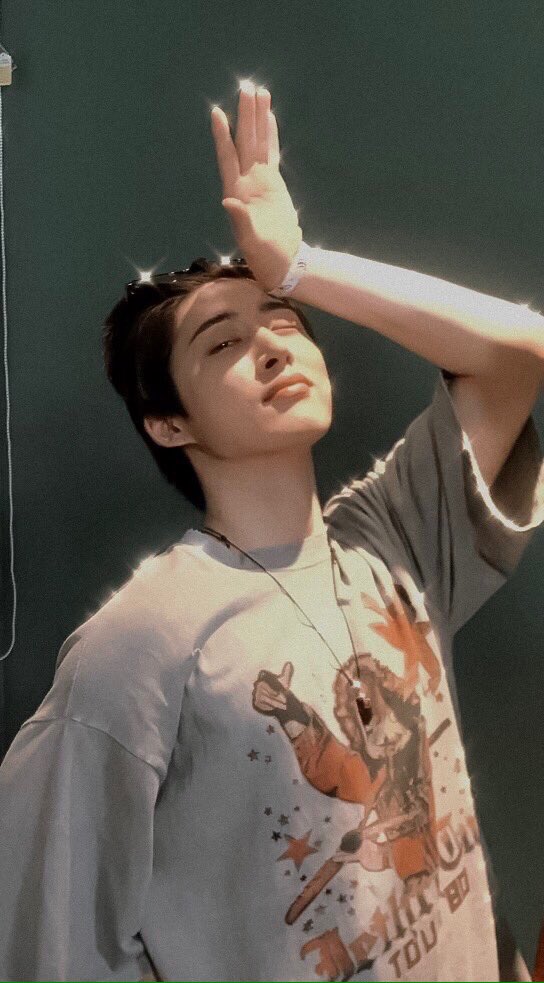 softyundong's tweet photo. yg:
- ugly hag
- can't produce shit
- liar and a thief
- probably bald 
- licks lips @ minor girls
- famous for being shit

hanbin:
- beautiful creature
- songwriter of the year
- can destroy an entire agency
- healthy hair
- best leader of 3rd gen
- literal legend
#StopLyingYGE https://t.co/o85EwIlN0M