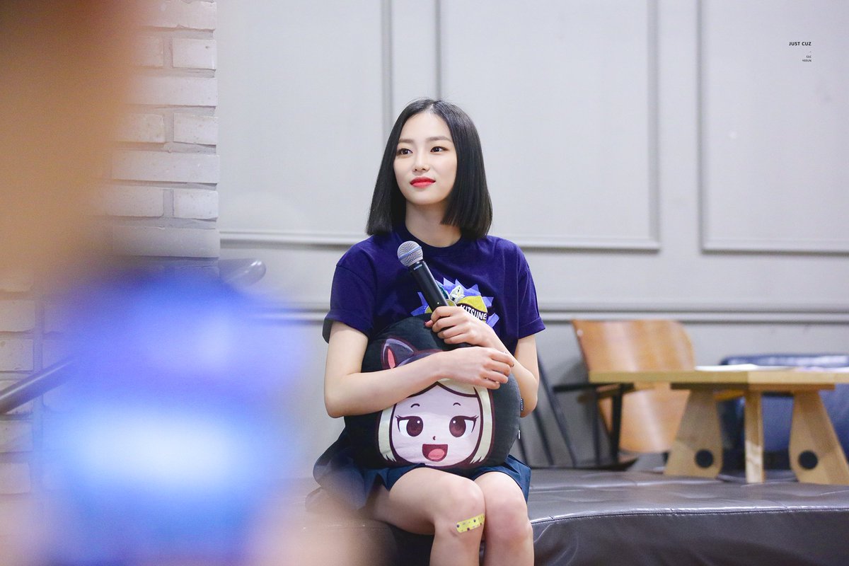 justcuz810's tweet photo. 190629 예은
#장예은 #씨엘씨 
#YEEUN #イェウン #CLC 

예쁜 꿈🍯 https://t.co/lJbCr70LFq