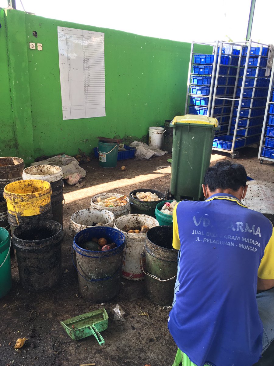 AdtRml's tweet photo. Excellent work being done by the team at @SYSTEMIQ_Ltd in Banyuwangi. Thank you for showing us around and we look forward to cooperating in the future:) @ISWA_org @SigveAndera #CLOCC @AvfallNorge https://t.co/uJUKErAIol