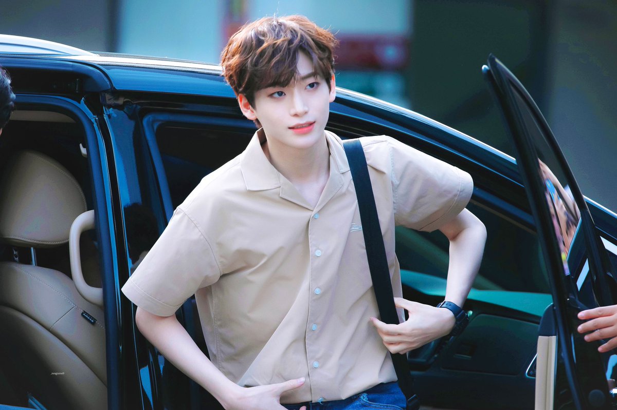 _mogumo9's tweet photo. 전 재산을 줄 뻔했어요. #구정모 https://t.co/8dxModmV8N