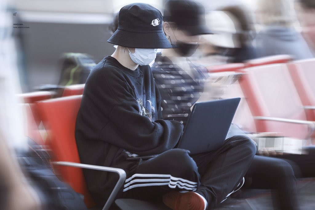 190629 · LGA🛫️YYZ

#GOT7⁠ ⁠⁠#갓세븐          
#GOT7_WORLDTOUR 
#GOT7_SPINNINGTOP    
#MarkTuan #마크 #段宜恩