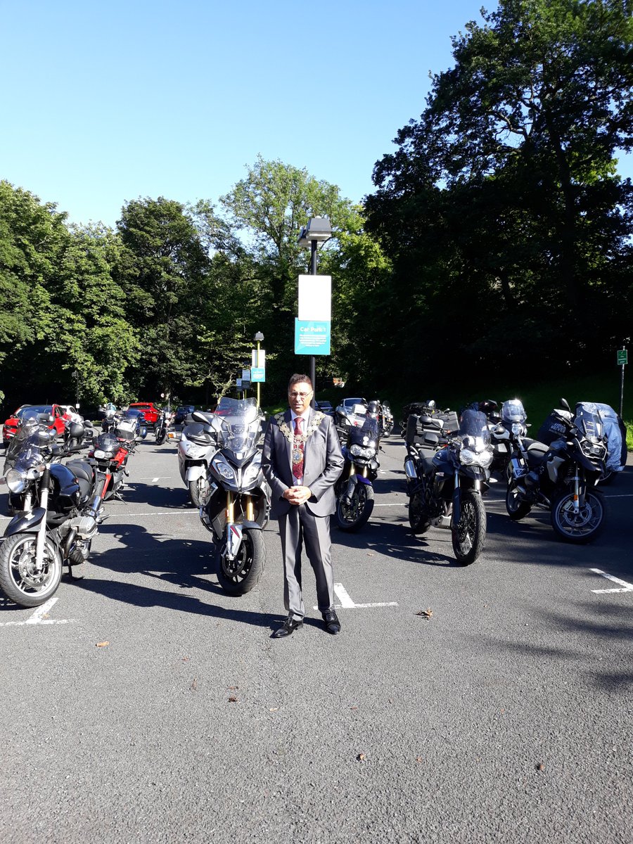 KirkleesMayor's tweet photo. Attended the #police #international #association is an #Independent body made up of members of the police service whether on active duty or retired and without #differnce as to #rank #gender #race #LANGUAGE or #religion to create #bonds of #FriendshipGoals across all groups https://t.co/620ZIFt5NR