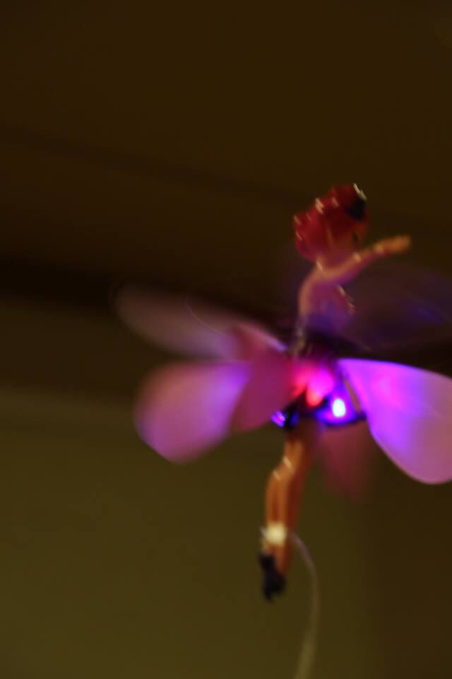 KTM819O4's tweet photo. #FlyingFairy #足を縛って飛行成功 https://t.co/S4Ta9Nxm9T