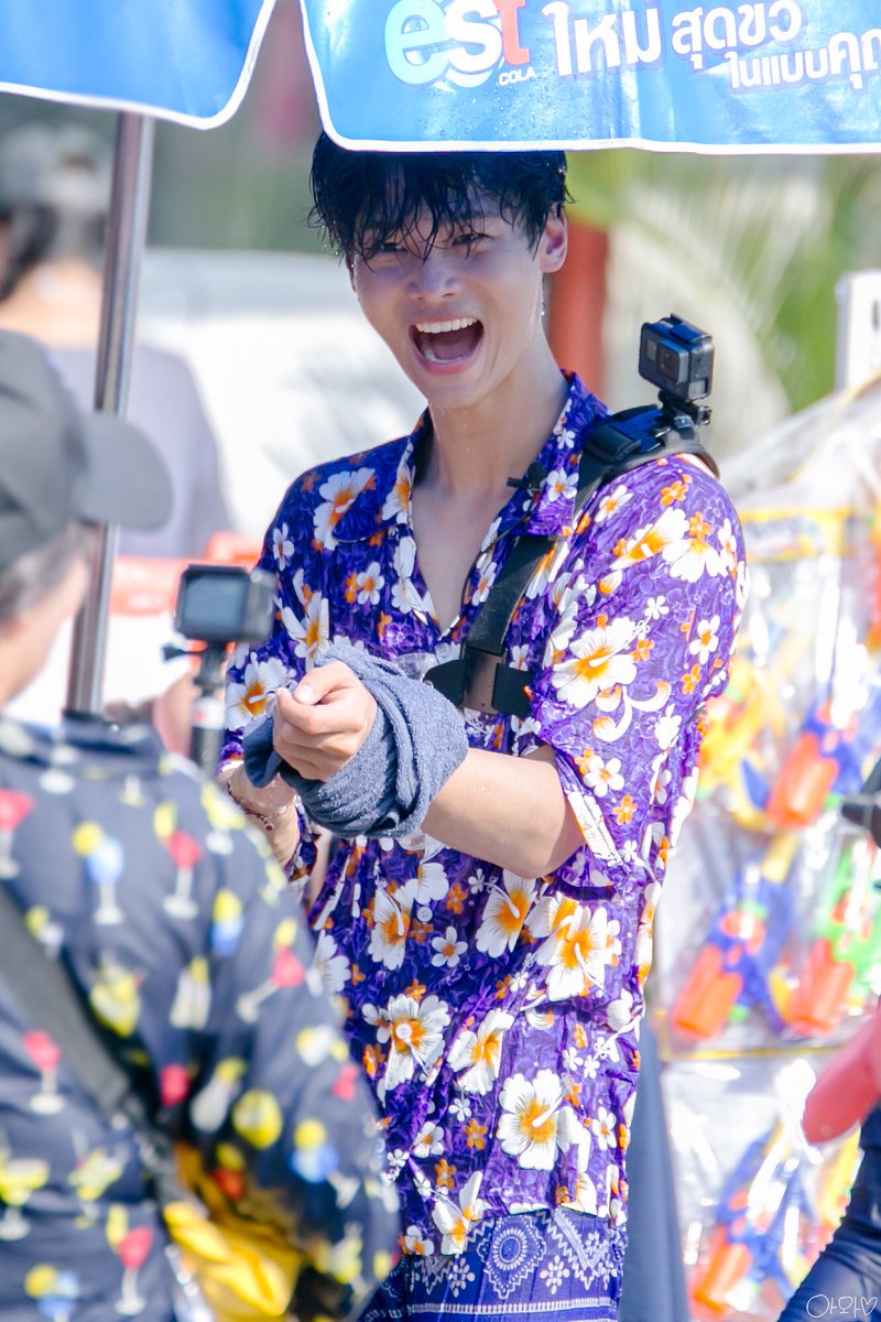 CarinNaoto's tweet photo. มีความสุขมากๆค่ะ พี่ใหญ่ของวงวิกซ์ รอแค่ 2ปี รอได้ค่ะ ตอนมีข่าวต่อสัญญาะราเชื่อว่าพี่คือคนที่ต่อสัญญาแน่นอน เพราะพี่รักพวกเรามาก สุขสันต์วันคล้ายวันเกิดค่ะ #NVIXX #HAPPYNDAY https://t.co/LsvxThybRf