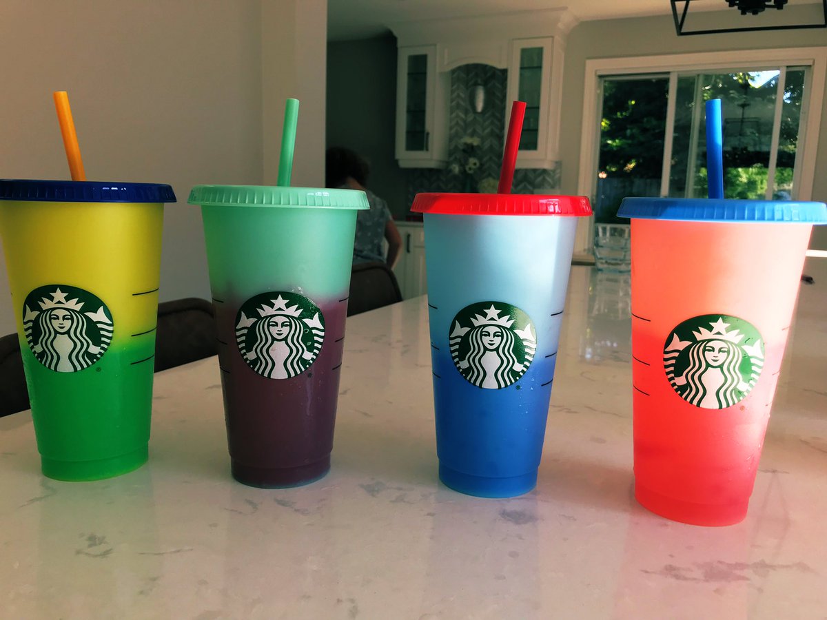jenreilly's tweet photo. When you have a sleepover with a bunch of girls.... #starbucks #summergoals #luckykids #coolmom https://t.co/UjZU2ZhwhQ