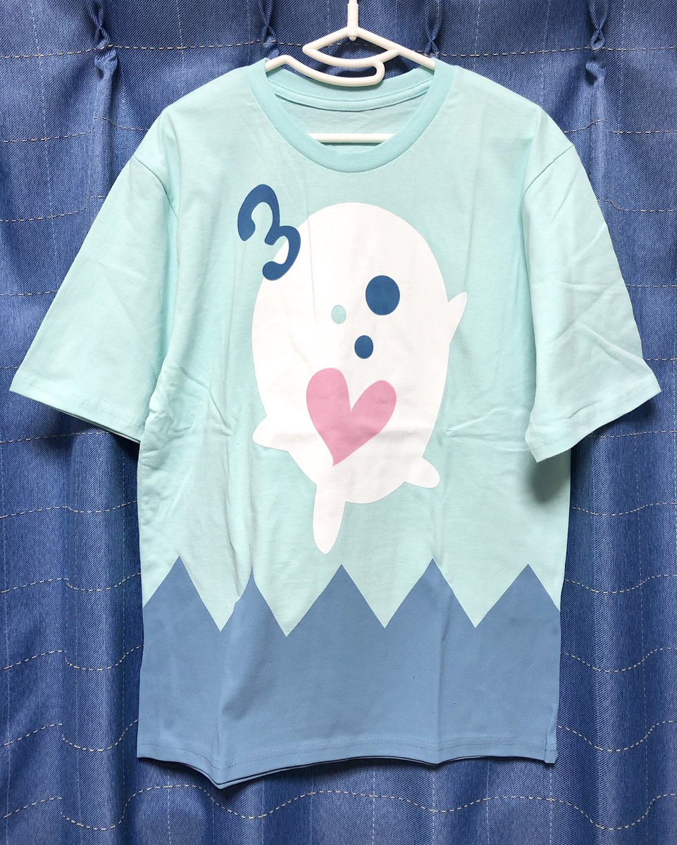 今日は水野愛のTシャツで寝る。 色が水色よりちょっと緑に寄ってるね