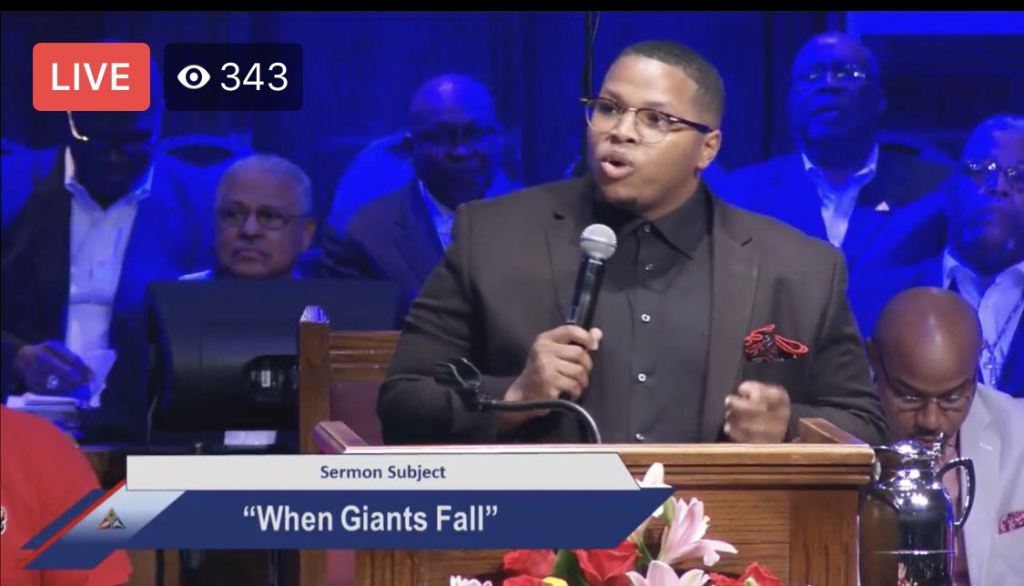 MicahRGaines's tweet image. Proud of my guy, @titus_bryant who worked bright &amp;amp; early this morning... #WhenGiantsFall