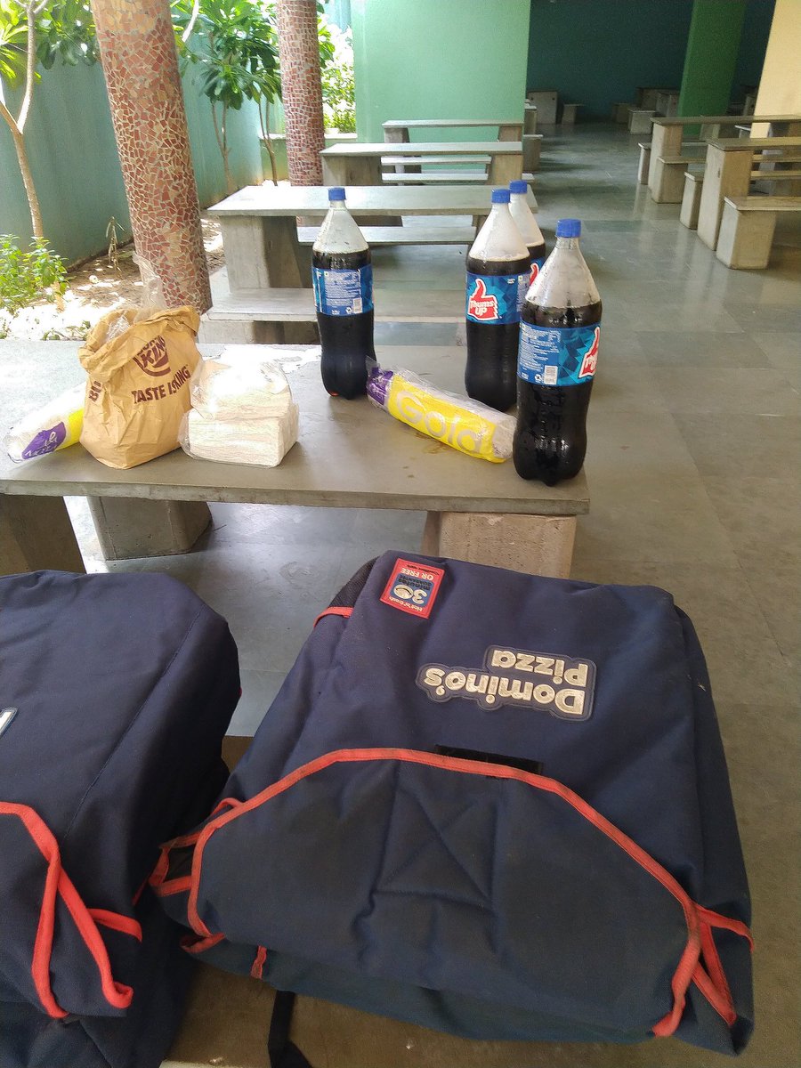 obitodarky's tweet image. Of course food was covered @flutterbootcamp 
#flutterbootcamp19 #flutterbootcampvadodara