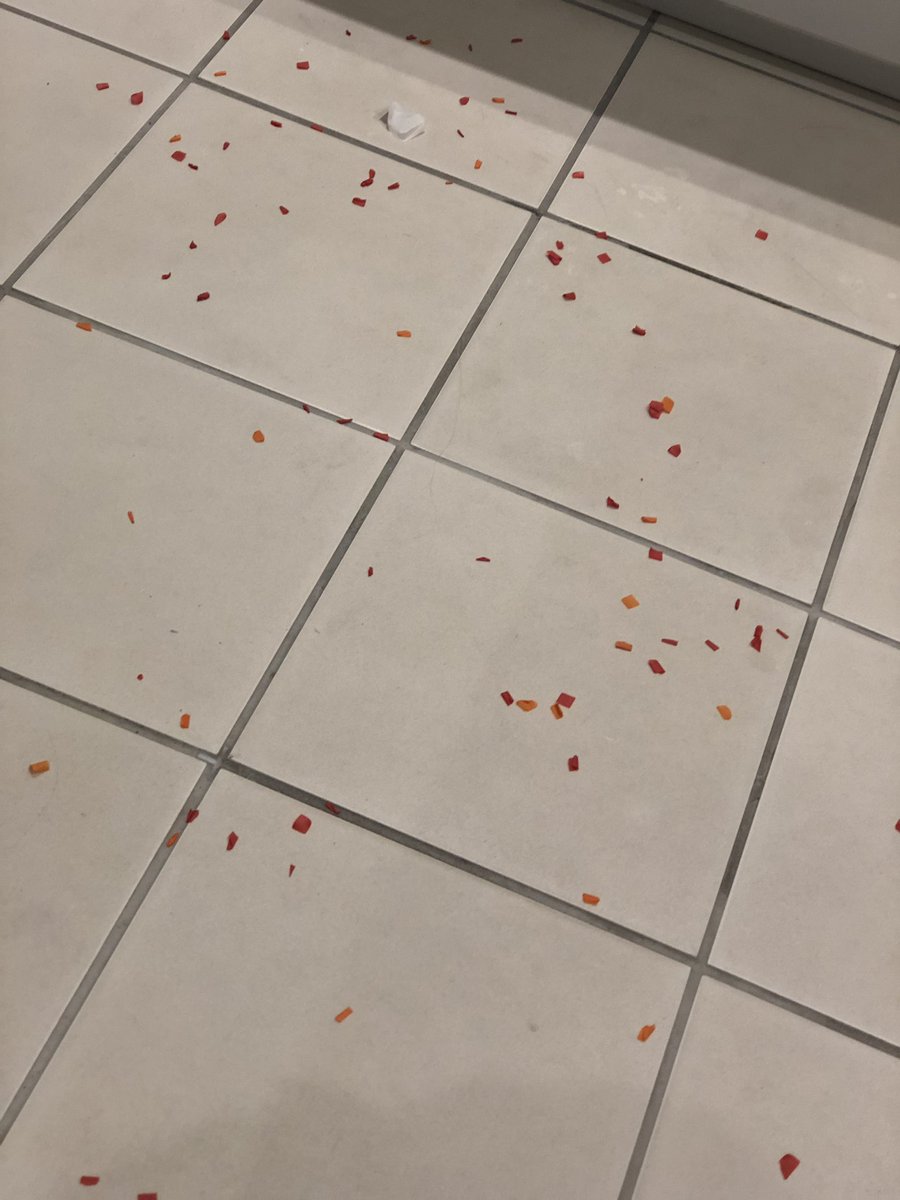 abrownpsnl's tweet photo. Sorry @parkinn our once beautiful suite bathroom is a little covered in @westlifemusic fish food 🤦🏼‍♀️ https://t.co/DSEBJIfXWu