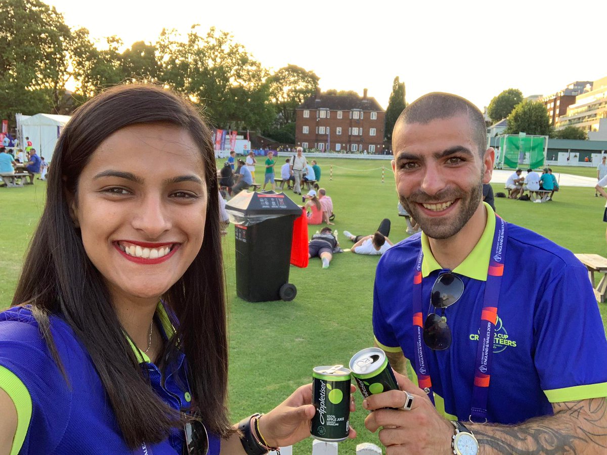 BillyRayMansell's tweet photo. So again, another phenomenal shift with @ICCCricketeers ! I bumped into a @WeAreCoachCore #CoachCoreGrad Charlotte ๐๐ & made some amazing memories / moments & friends throughout. For some it was goodbye's but we will meet again! #Proud #CWC19 #Volunteers #FlagTeamCaptain https://t.co/lVbcTKUndo