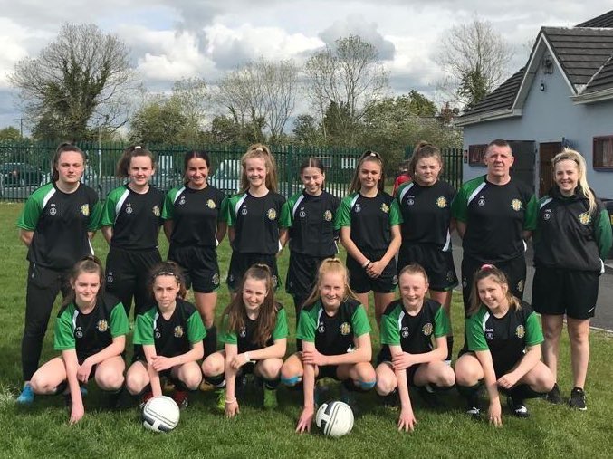 mul_tony's tweet photo. Big day for the Cronin family as Daragh is playing #primarygame at half time today @MunsterGAA final and Aoife is playing #GaynorTournament trophy final now @UL @KilmallockGAA @LimerickGAAzine @faischools https://t.co/S4wxWwe5WB