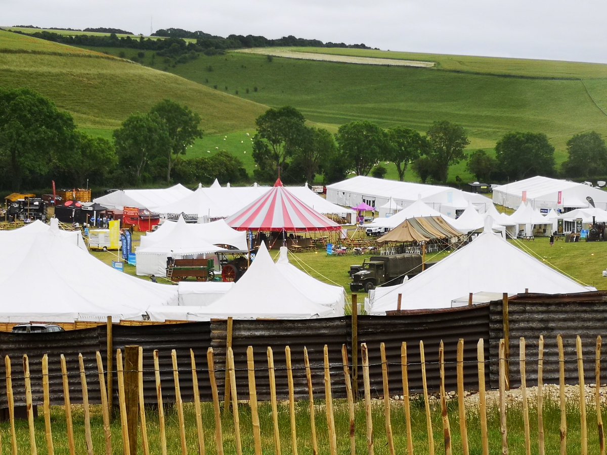 susiepscarves's tweet photo. Today at #CVHF in the shopping  emporium #scarves #hats #baskets
@susiep2015
@ArmadilloJewels
@PJs_Pyjamas
@jackielyr
@RubyRedBeauty
@HICHAECHOCGIFTS
@UkRoost
@MeEncantaUk
PLUS #AmazingHistory #riflemen #popuptalks children's #swordschool fun #livinghistory https://t.co/PSiGROMFTh