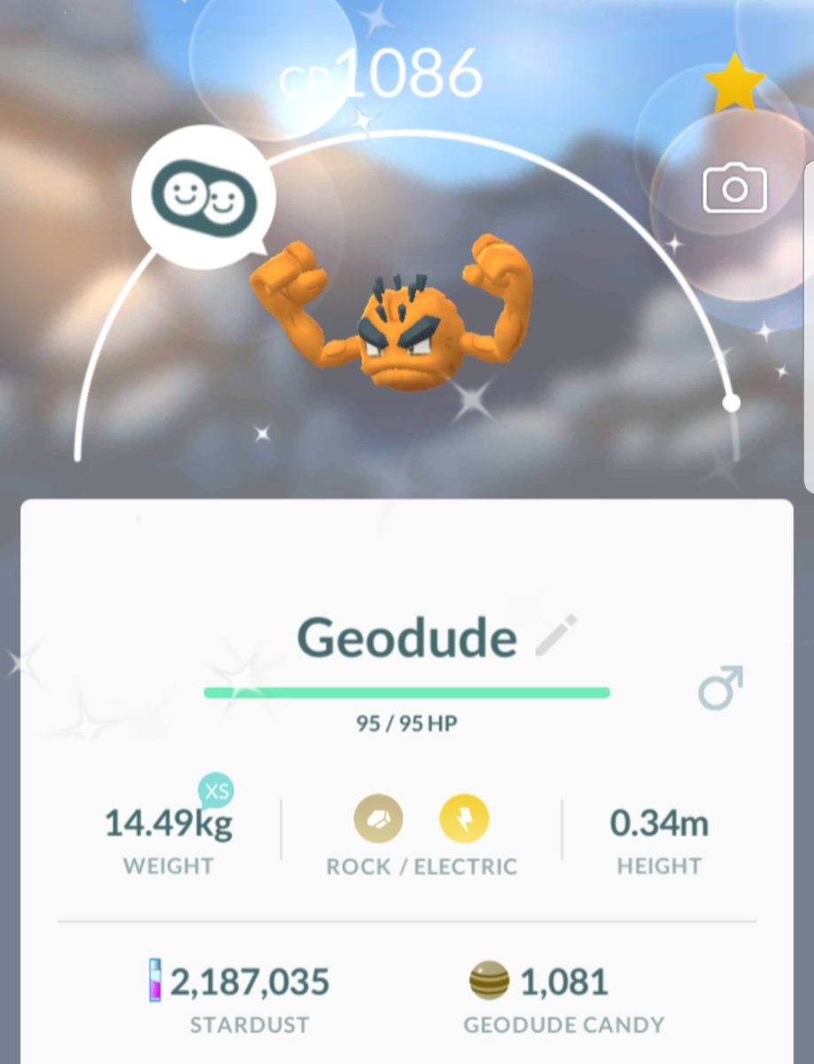 Masterful_27's tweet photo. GOLDEN NUGGET! Finally, a lovely Sunday morning treat! First Alolan Shiny Caught! 😁👍❇ #ShinyAlolanPokemon #ShinyNugget #PokemonGo https://t.co/rwflMp6AmG