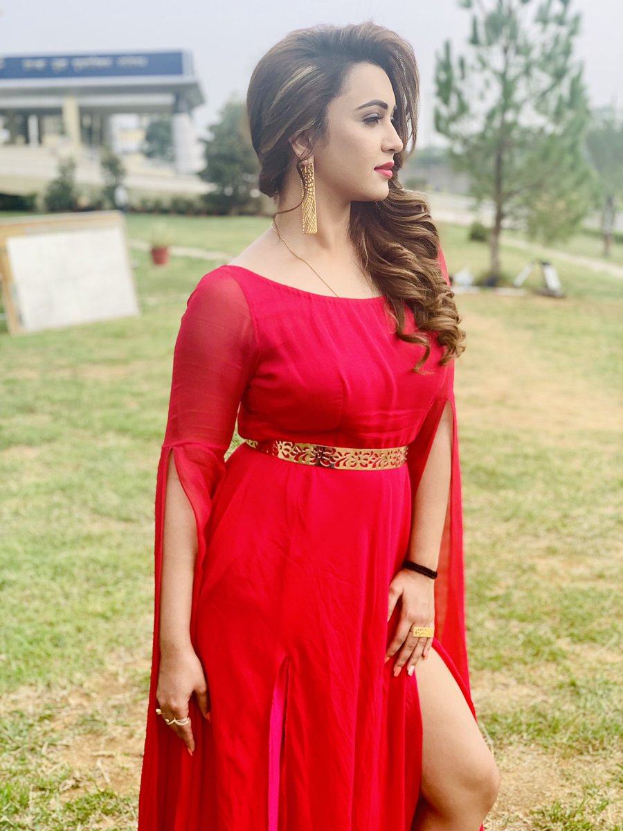 KoushaniMukher1's tweet photo. https://t.co/97RitaXkQj Here Is The Link To One Of It’s Kind Romantic Track Teaser😍 Full song will be out soon guys 🤞🏻💖 https://t.co/Fijd8XUgmD
