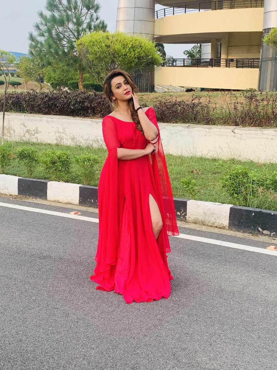 KoushaniMukher1's tweet photo. https://t.co/97RitaXkQj Here Is The Link To One Of It’s Kind Romantic Track Teaser😍 Full song will be out soon guys 🤞🏻💖 https://t.co/Fijd8XUgmD