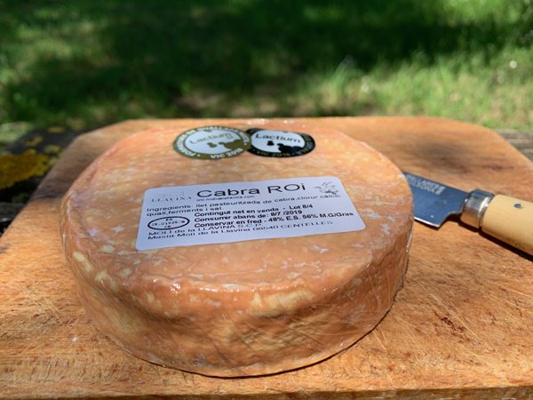 CincCuina's tweet photo. Nou post blog:
#Cabra #Roi, #formatge #llet de cabra pasteuritzada. 🐐🐐🐐🧀🍯🍇🍷
#molídelallavina @GloriaCosta66 @LactiumVic
Millor formatge artesà Catalunya 2018 #Lactium
#vins #josepforaster @masforaster @DOConcaBarbera #trepat #macabeu #cuinacinc #12formatgesperunany https://t.co/PqWEQKhbCl