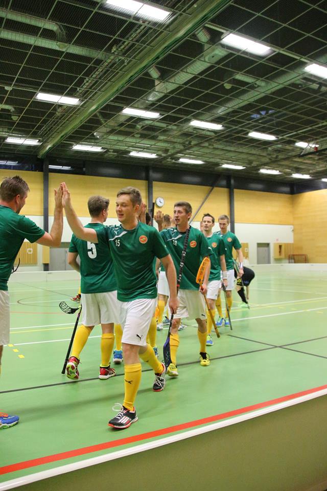 ValttiSB's tweet image. Parempi myöhään kuin ei milloinkaan. Kesän kolmannen paluumuuttajan julkistus vähän viivästyi mutta nyt se voidaan vahvistaa. Petteri Alavuotunki palaa AC HaKista Idän Helmeen. Tervetuloa takaisin @Pettweri! #salibandy #sb3div #valttisb