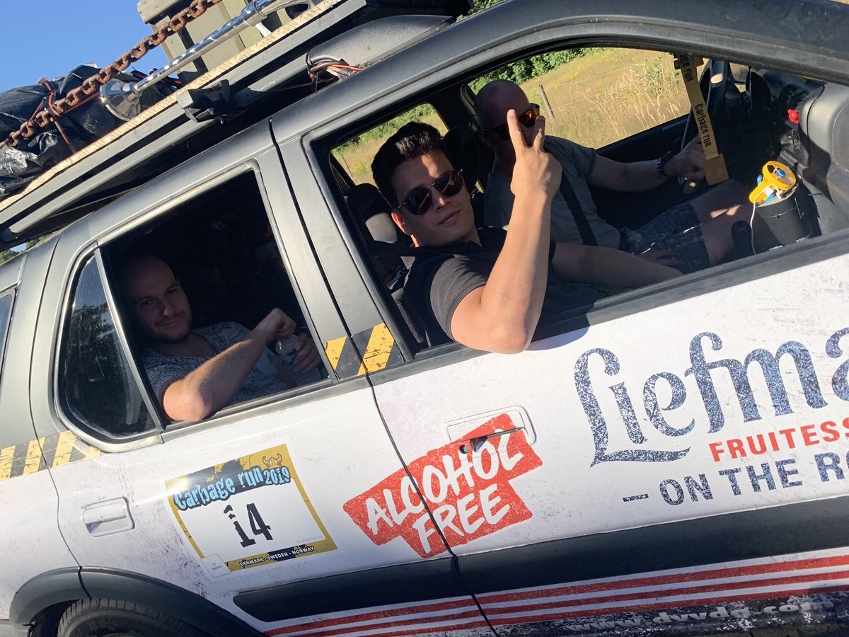 DVVDG's tweet photo. We zijn begonnen aan ons jaarlijkse avontuur. #carbagerun here we come! https://t.co/ItYqhzYje5