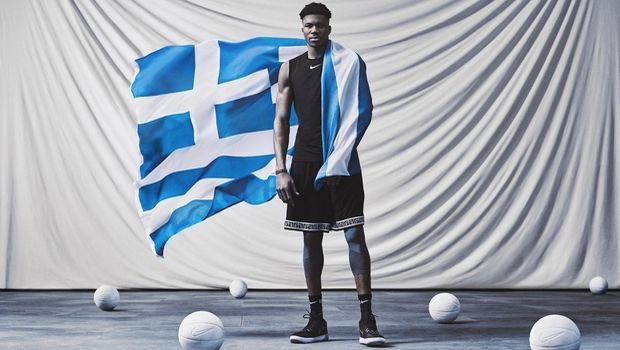 ksot23's tweet photo. Τι φωτογραφιάρα ρε μάγκα @Giannis_An34 !!! https://t.co/dsOuYy2QyE