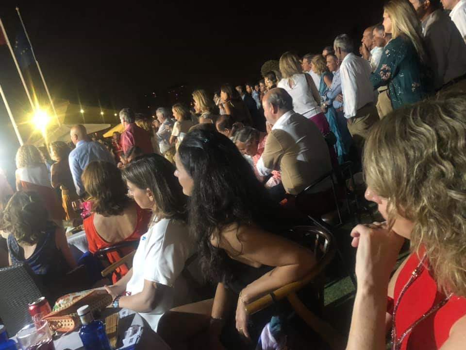 Espectacular ambiente en la APUcena de ayer en Madrid. 425 personas se reunieron para celebrar todo lo que estamos consiguiendo para vencer al cáncer infantil. 4 oncólogos nos hablaron y nos emocionaron a todos. 
Muchas gracias a nuestros socios, colaboradores, y APUvoluntarios!