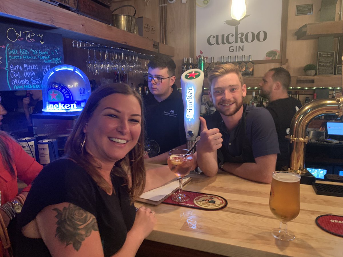 Nicci_Cawthorne's tweet photo. Best night ever thank you @cuckoogin you guys rock, lovely to see you again and your gin is out of this world #gin #ginlovers #lovegin #gininnit @cuckoogin #ginmasterclass #chorleysm https://t.co/zX7bbNMc18