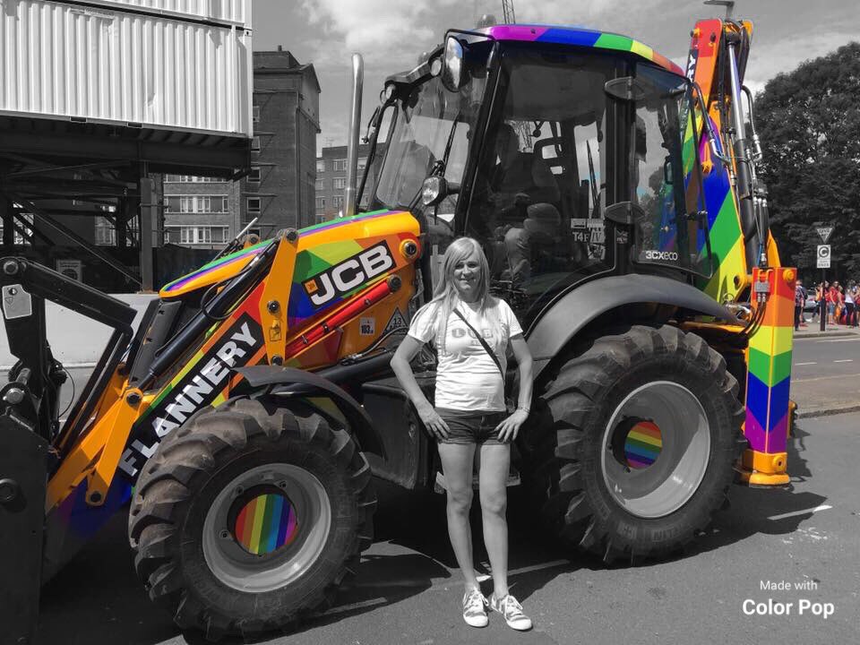 LGBTconstruct's tweet photo. Great to see the UK #BuildingEquality international strands of our partners are supporting @quakeorg today here at @NYCPride #QuakePride2019 (Proud to be joining you from the UK representing #construction networks @BuildingEqLGBT @InterEngLGBT @LGBTconstruct @kiergroup https://t.co/B7qo2aEQie